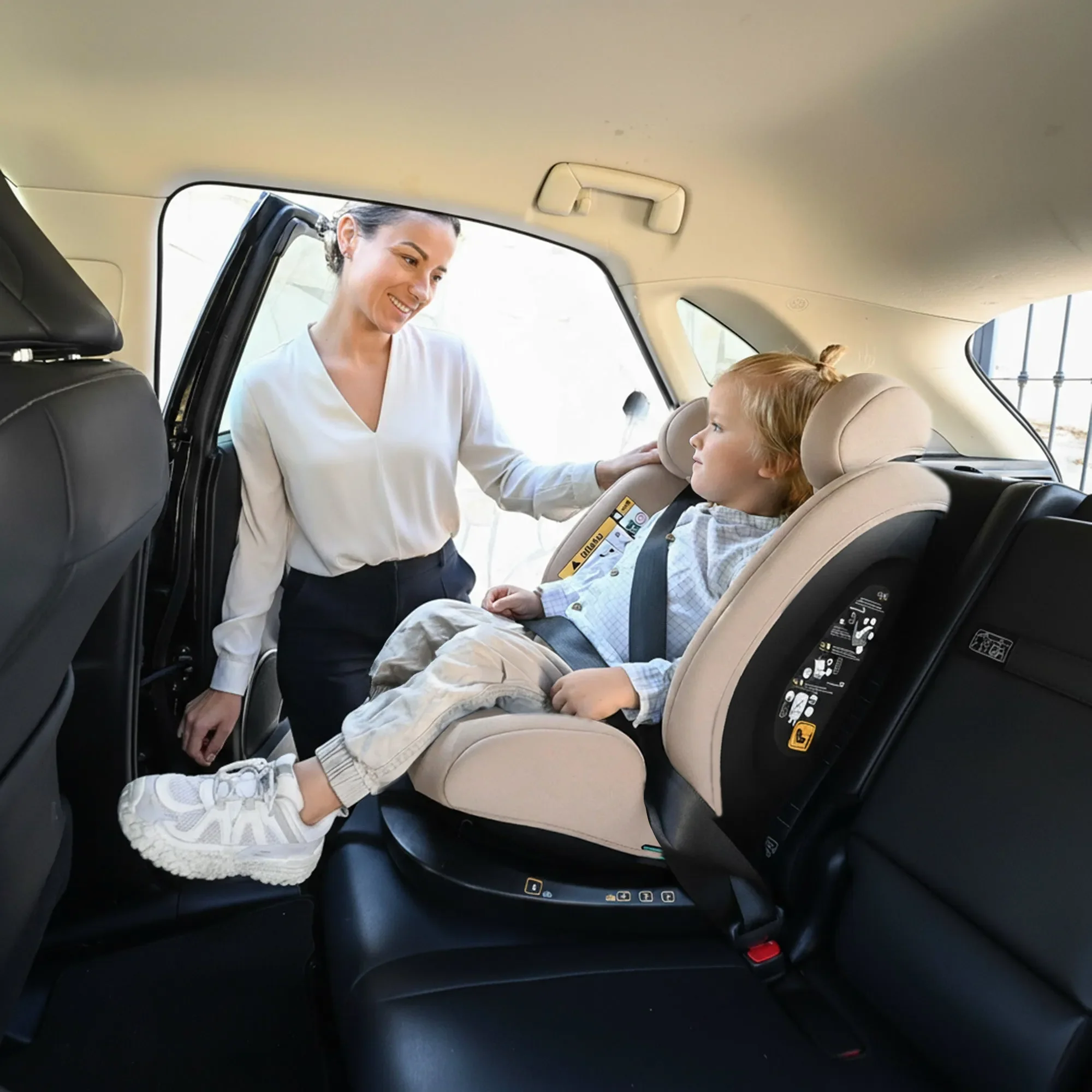 Silla de coche Clyde I-Size - De 40 a 150 cm - Truffle Sand - Image 3